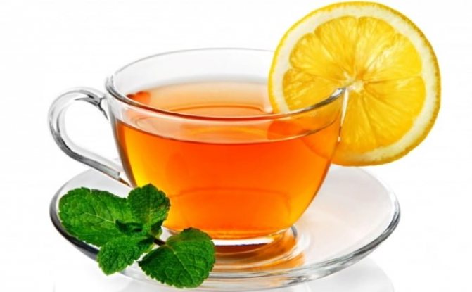 чай с мелиссой и лимоном