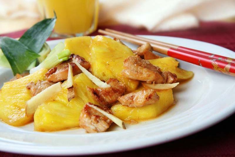 Фото блюда: курица с ананасами