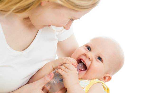как правильно кормить новорожденного смесью из бутылочки