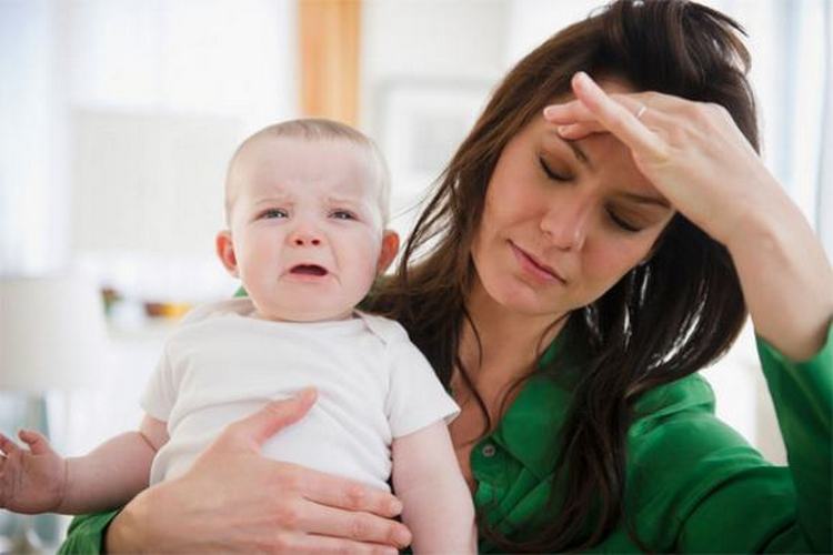 Кормящие мамы могут использовать Ибупрофен для снижения температуры, устранения головной, суставной боли.
