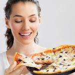 Is a mother allowed to enjoy pizza during lactation? What ingredients should be excluded from the dish so as not to harm the newborn? 